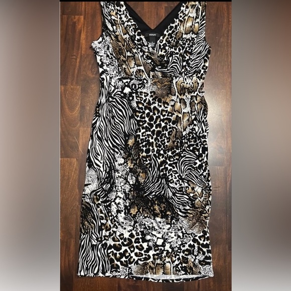 Alfani Sheath Dress Women's Size 10 Animal Print Sleeveless Wrap V Neck. - Picture 9 of 10